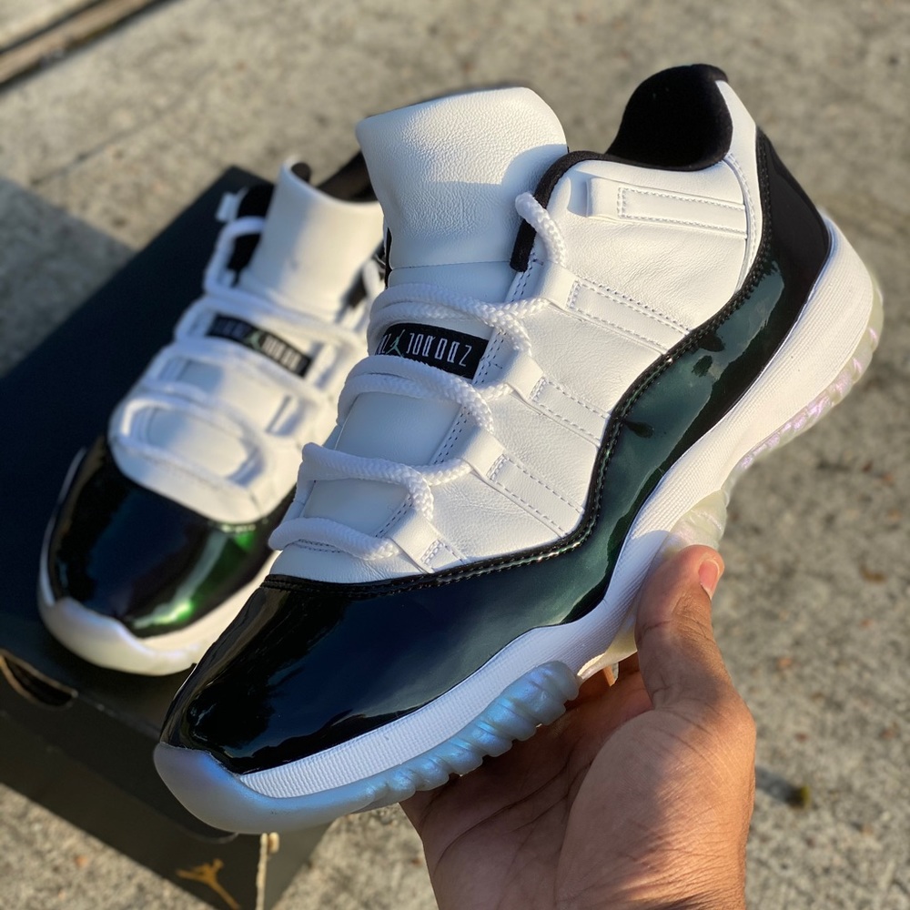 2018 Jordan 11 “Emerald” Low